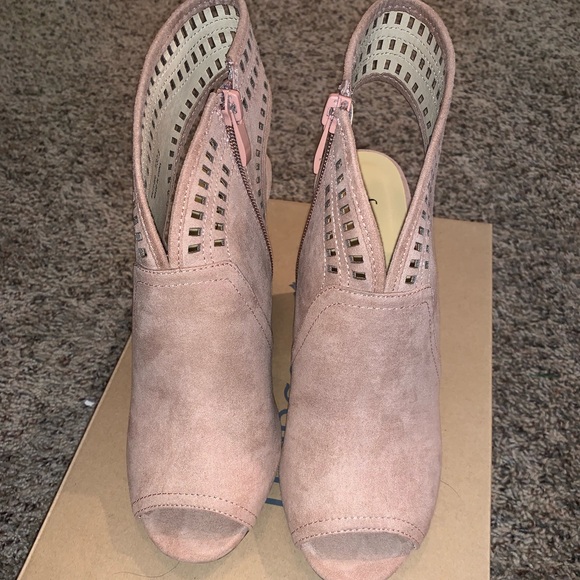 Open-toe Ankle Boot - Picture 3 of 4